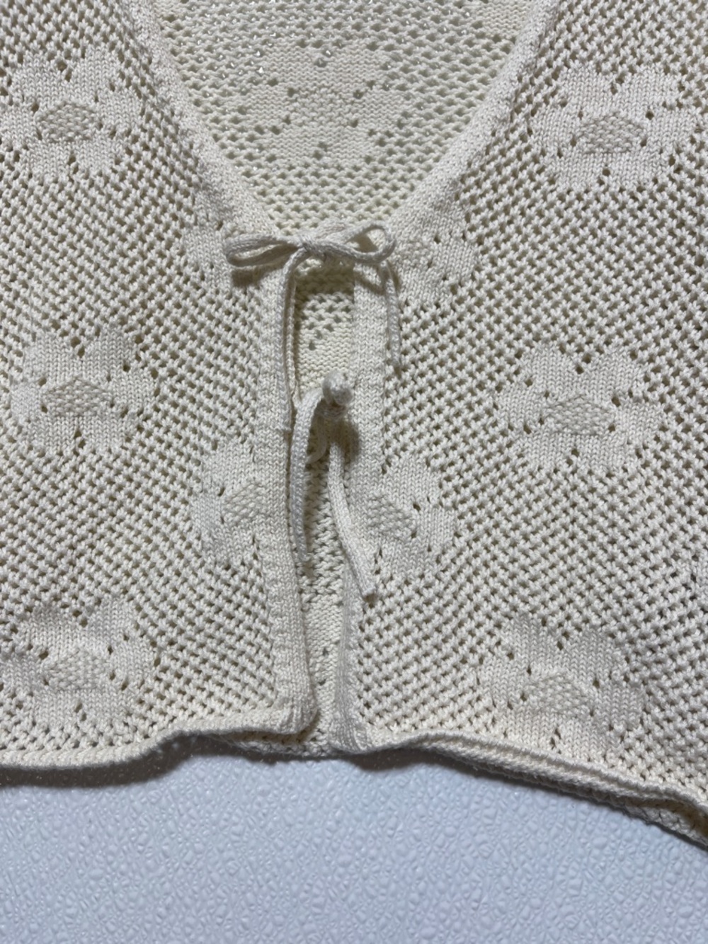 3/$30 Forever 21 Cream Collared Tie-Front V-Neck Sweater - Picture 3 of 6